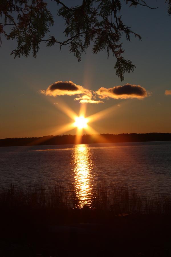 My Friends Inn Manitoulin Manitowaning Экстерьер фото