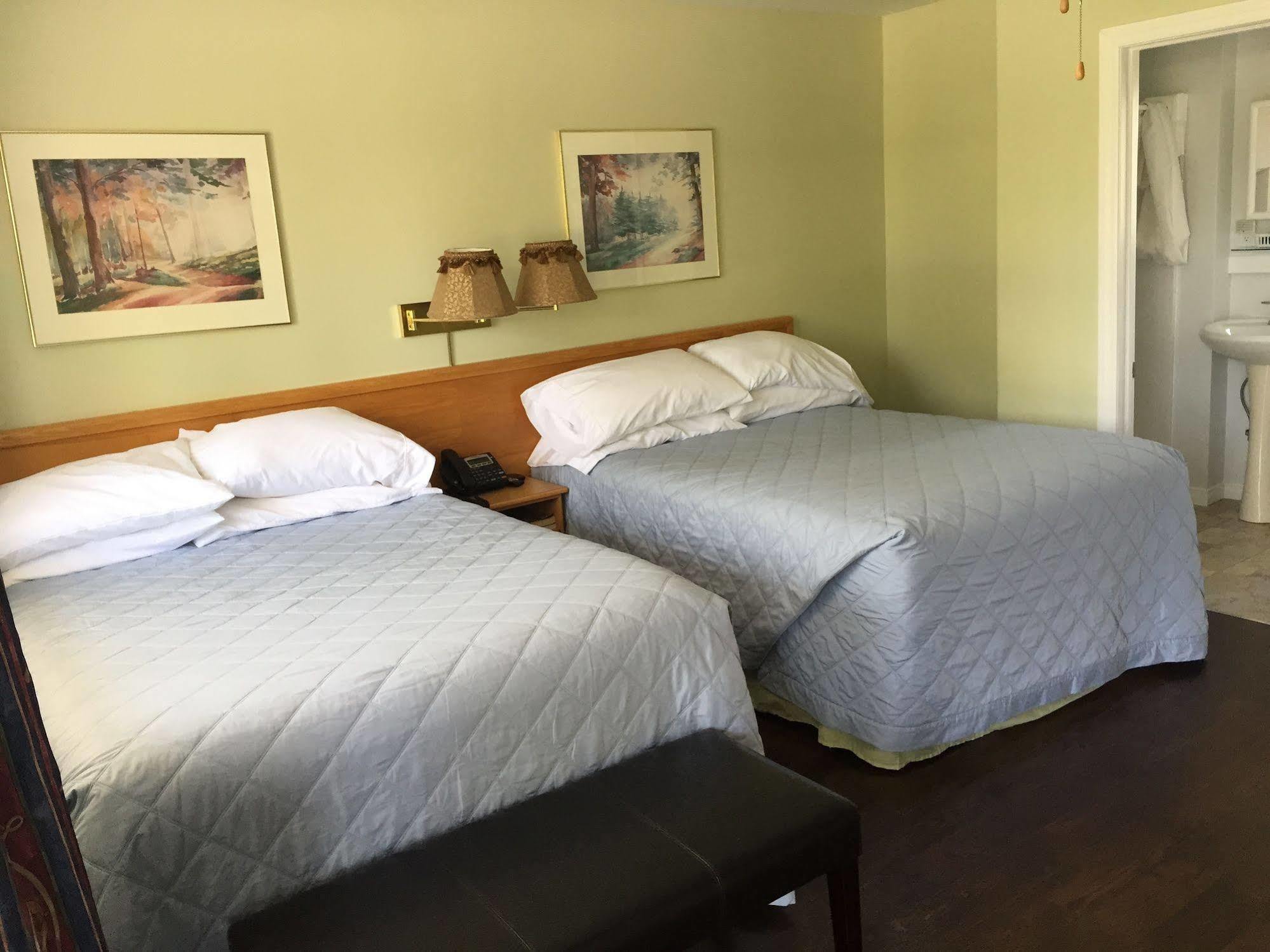My Friends Inn Manitoulin Manitowaning Экстерьер фото